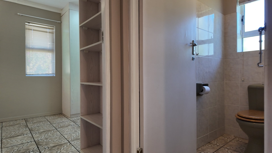 3 Bedroom Property for Sale in Stilbaai Wes Western Cape